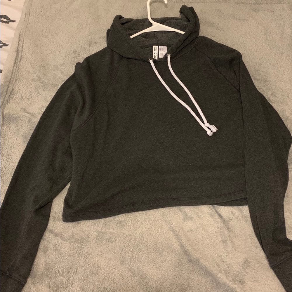 Cropped grey hoodie